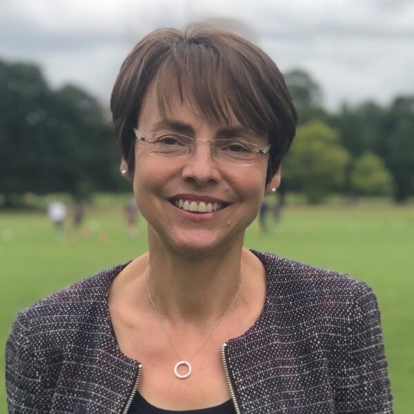 Portrait of Cllr Jenny Yates