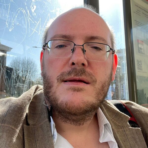 Portrait of Cllr Matthew Tiller